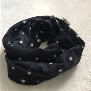 Aerie winter scarf.
